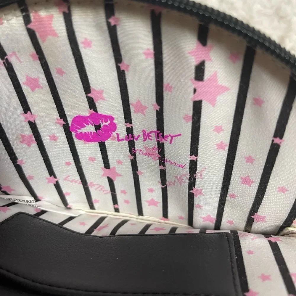 Betsey Johnson betsey johnson